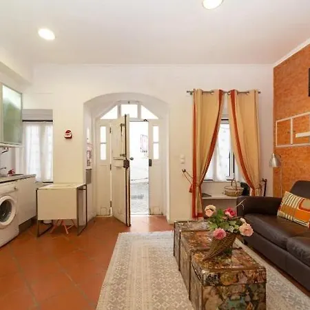 Super Cozy In Historical Alfama * Lisbon